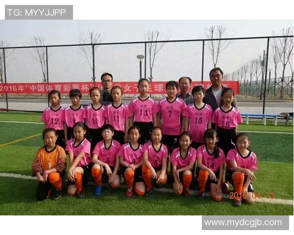 足球明星丽娜的成长历程与辉煌成就全解析