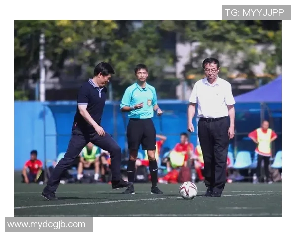 男子足球明星风采展示与精彩瞬间回顾图文合集